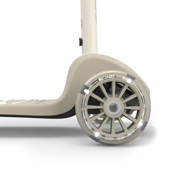 Scoot and Ride | Highwaykick 3S | Ash